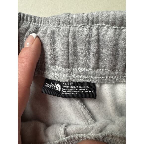 North Face Half Dome Shorts Womens XS Gray Light Heather Athletic Lounge New - Picture 5 of 7